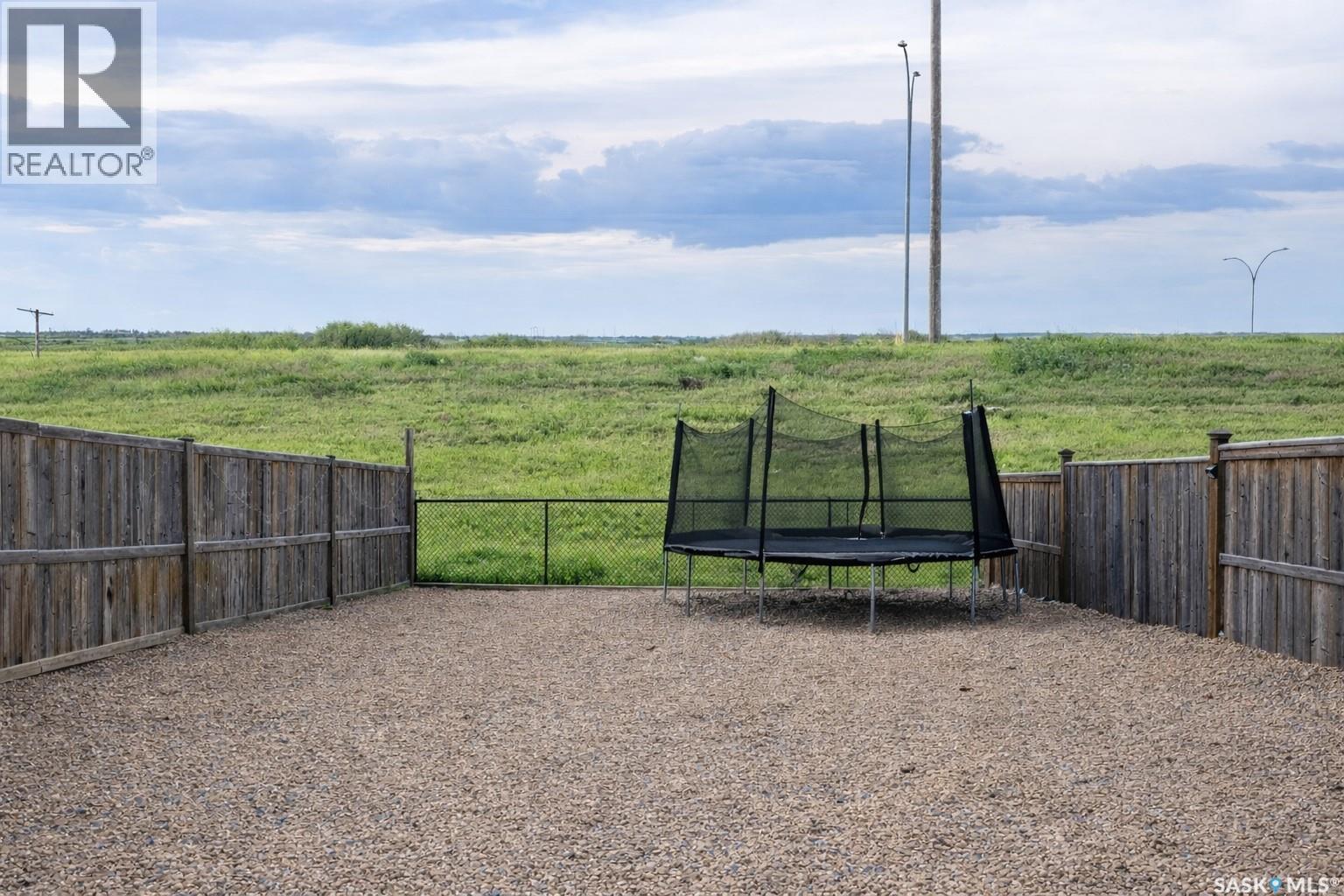 219 Henick Crescent, Saskatoon, Saskatchewan  S7H 0J9 - Photo 34 - SK027057