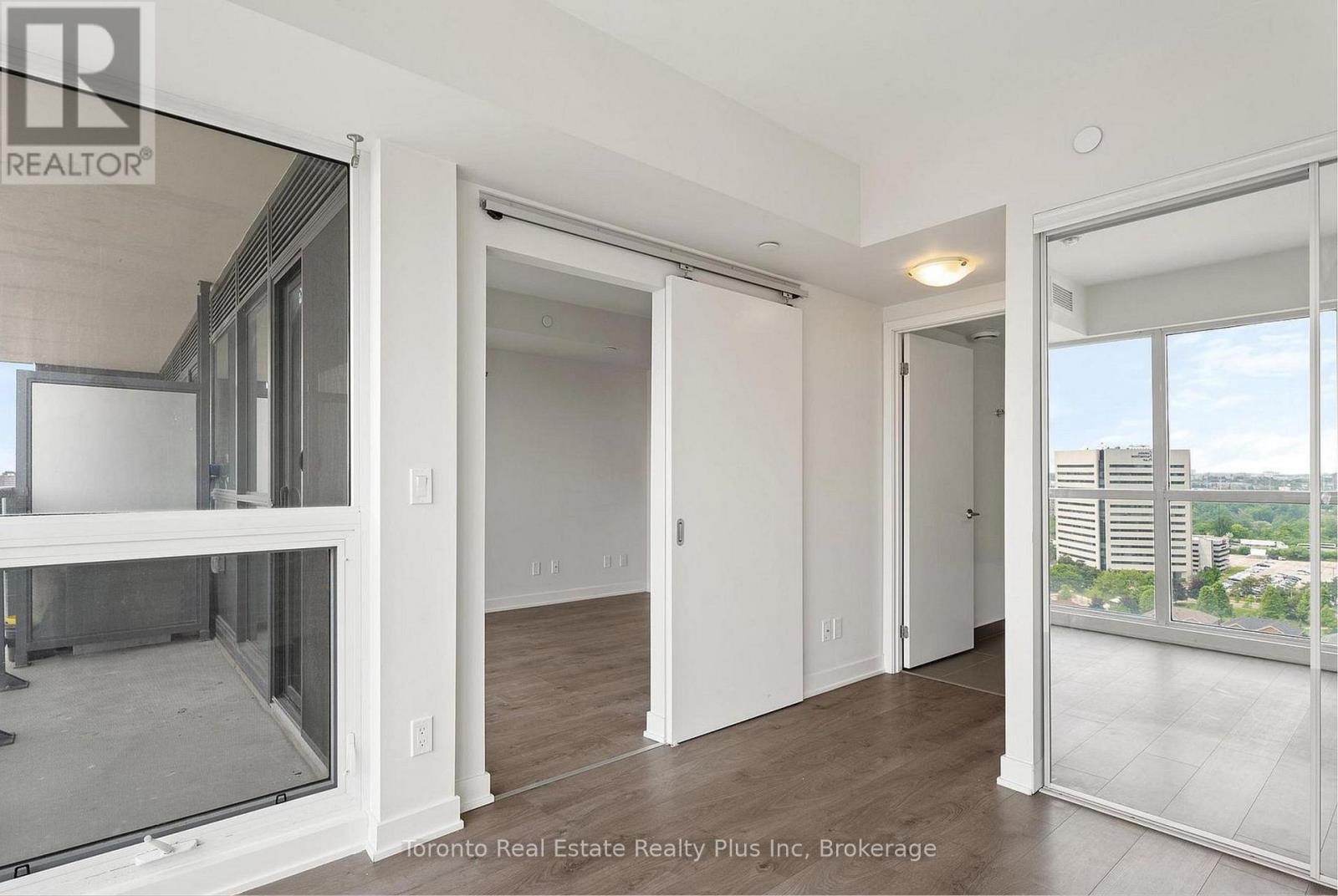 1705 - 2 Sonic Way, Toronto, Ontario  M3C 0P2 - Photo 12 - C12702040