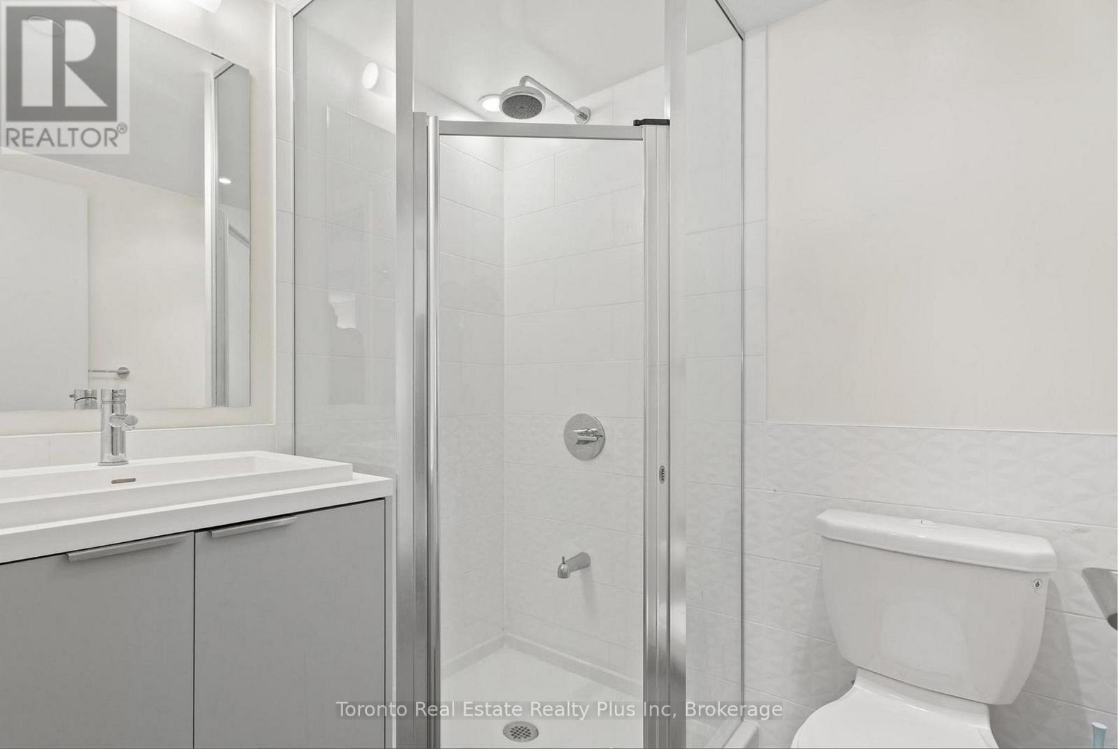 1705 - 2 Sonic Way, Toronto, Ontario  M3C 0P2 - Photo 19 - C12702040