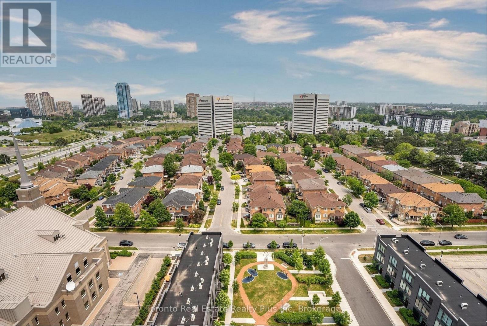 1705 - 2 Sonic Way, Toronto, Ontario  M3C 0P2 - Photo 27 - C12702040