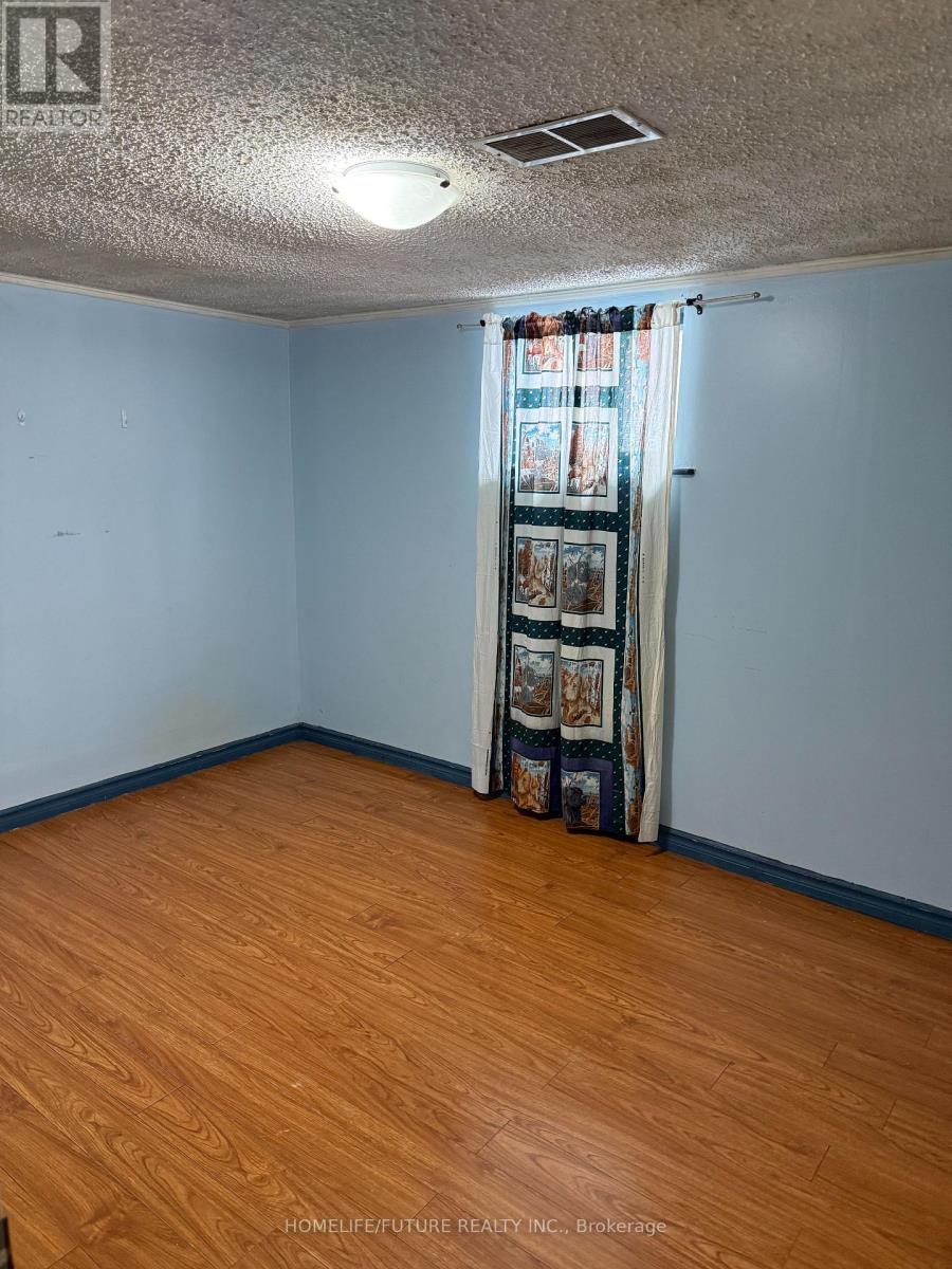 Bsmt - 127 Chillery Avenue, Toronto, Ontario  M1K 4T5 - Photo 5 - E12642944