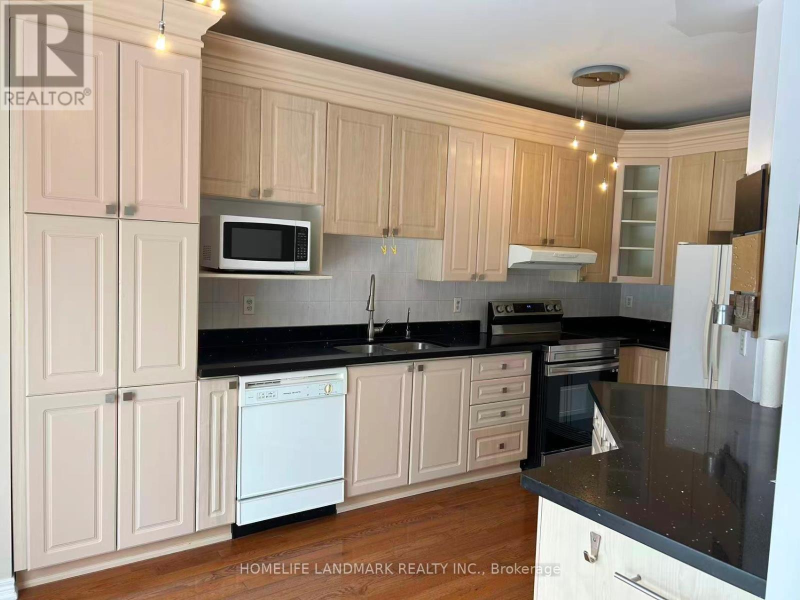 183 Frank Endean Road, Richmond Hill, Ontario  L4S 1S4 - Photo 5 - N12570860