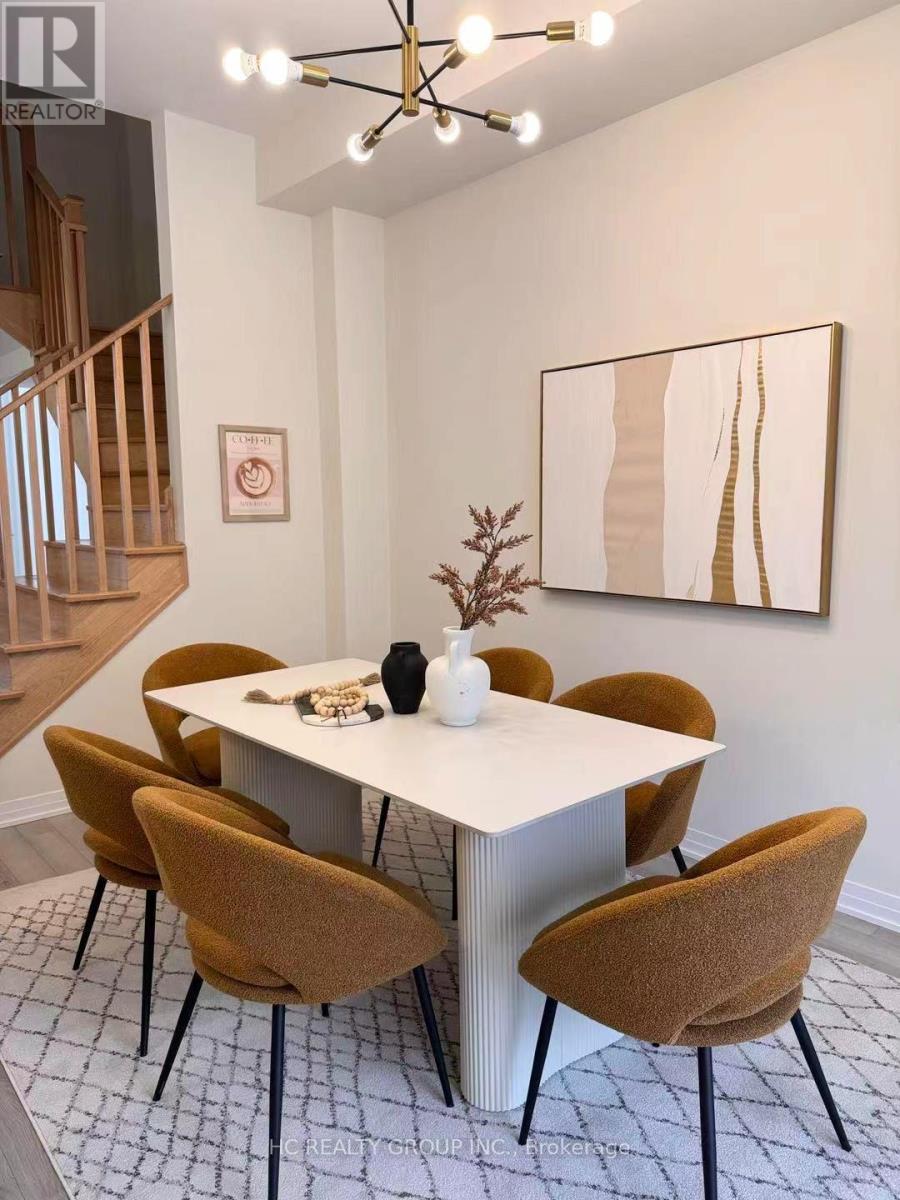 34 Millman Lane, Richmond Hill, Ontario  L4S 0P9 - Photo 4 - N12690082