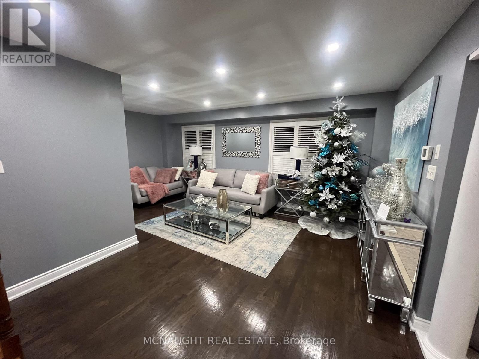 117 Crown Victoria Drive, Brampton, Ontario  L7A 3X9 - Photo 6 - W12707042