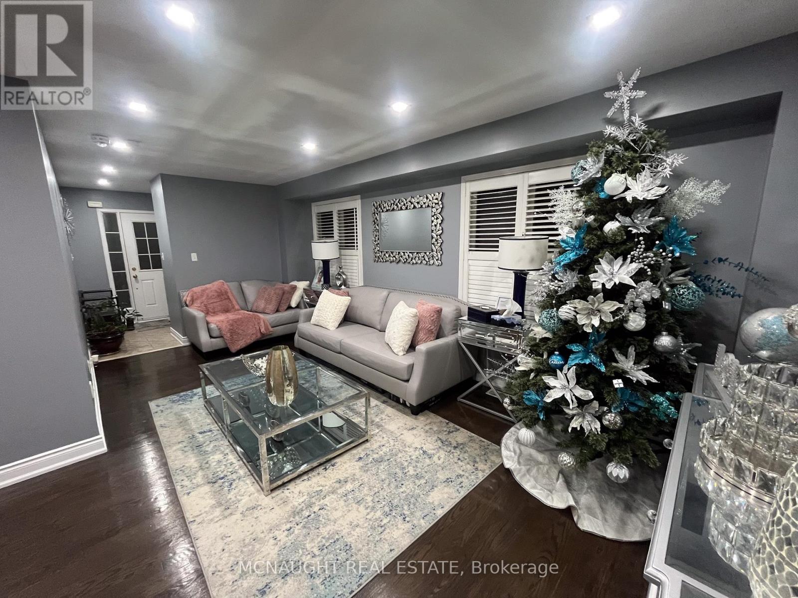 117 Crown Victoria Drive, Brampton, Ontario  L7A 3X9 - Photo 5 - W12707042