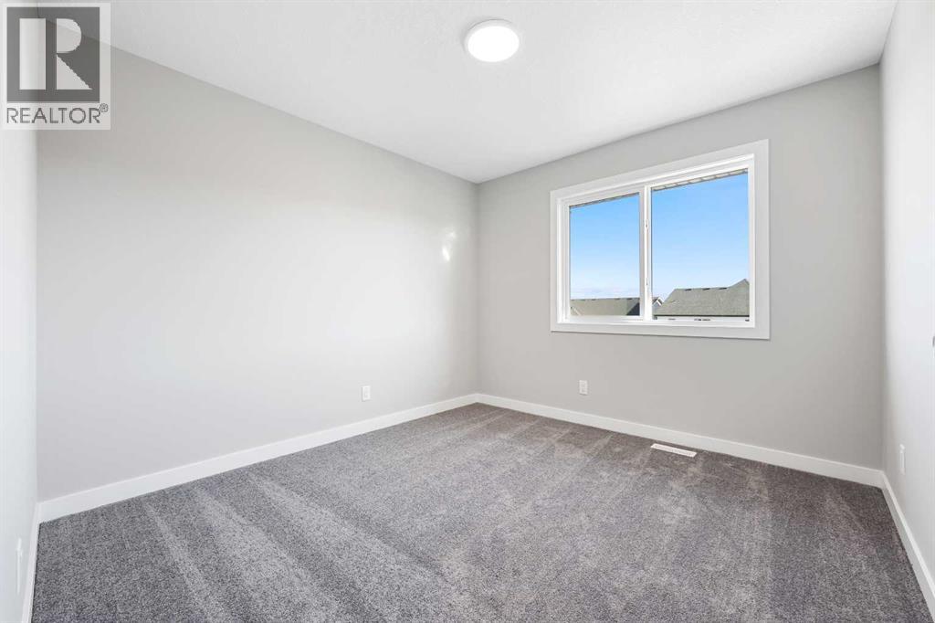 112 Mitchell  Nw, Calgary, Alberta  T3R 2G2 - Photo 15 - A2280208