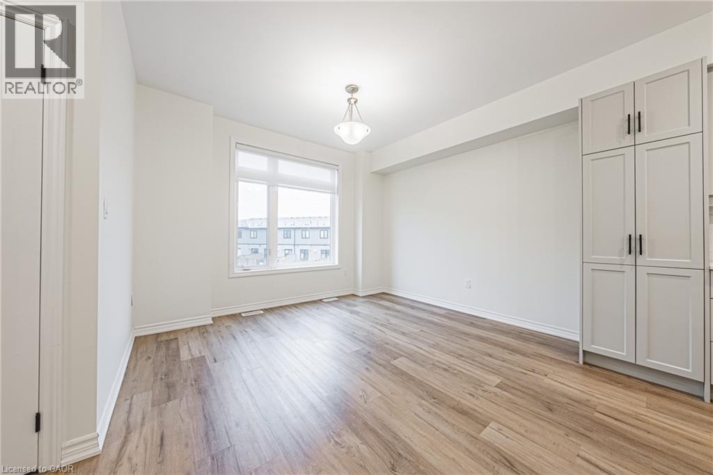 47 Cadwell Lane, Hamilton, Ontario  L9C 0C4 - Photo 4 - 40790507