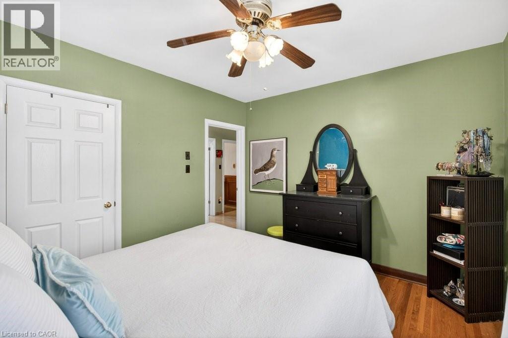 426 East 37th Street, Hamilton, Ontario  L8V 4B8 - Photo 23 - 40792399