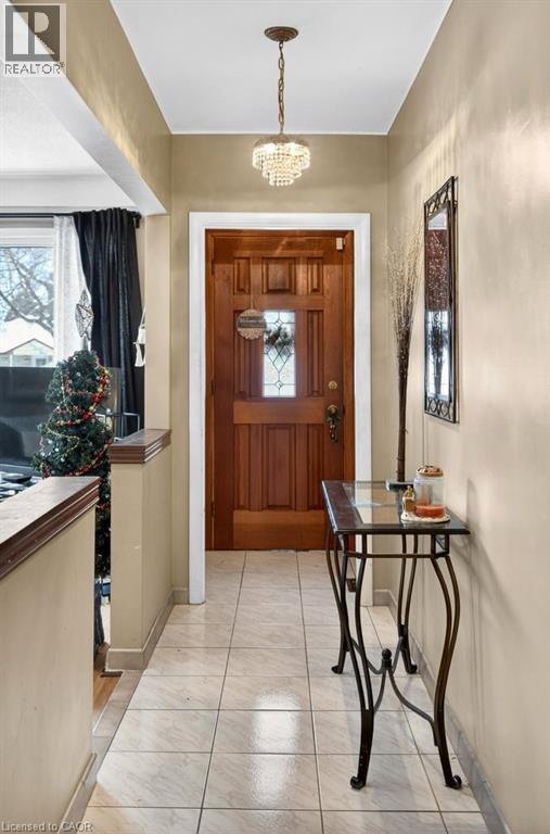 426 East 37th Street, Hamilton, Ontario  L8V 4B8 - Photo 18 - 40792399