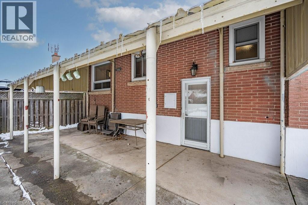 426 East 37th Street, Hamilton, Ontario  L8V 4B8 - Photo 44 - 40792399