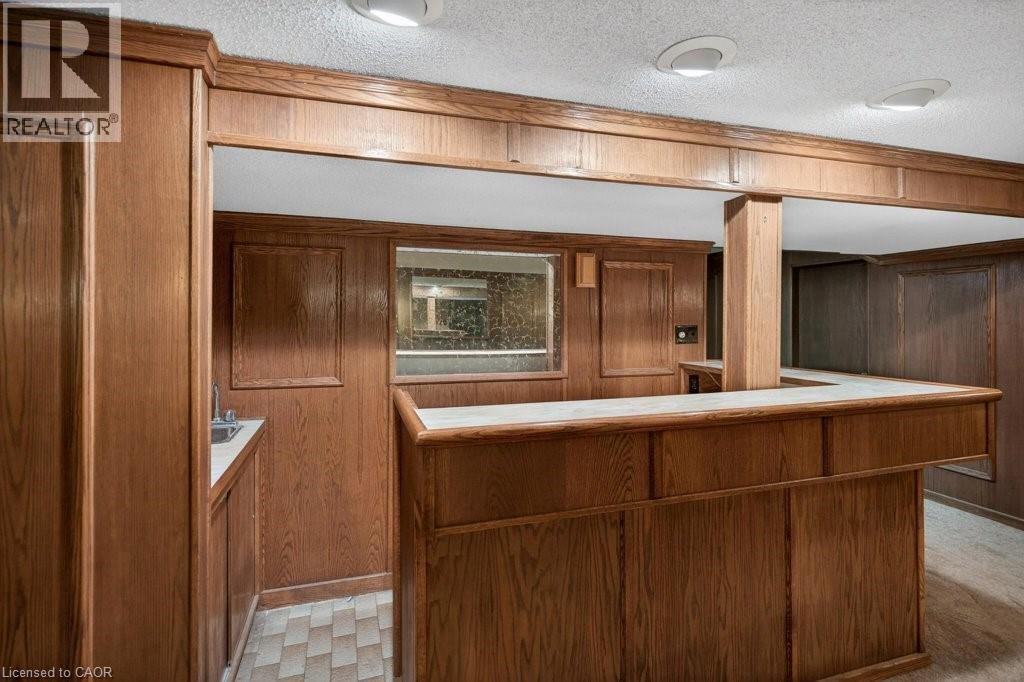 426 East 37th Street, Hamilton, Ontario  L8V 4B8 - Photo 35 - 40792399