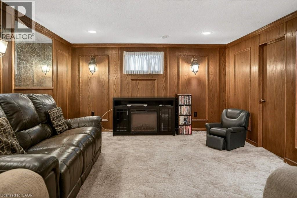 426 East 37th Street, Hamilton, Ontario  L8V 4B8 - Photo 38 - 40792399