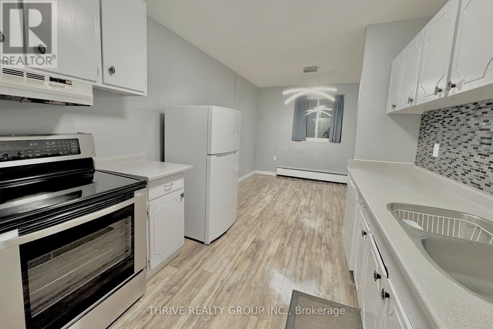 9 - 635 Wonderland Road S, London South, Ontario  N6K 1M1 - Photo 5 - X12709792