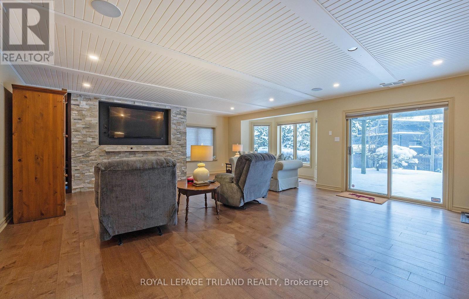 90 Longview Court, London South, Ontario  N6K 4J1 - Photo 28 - X12709802