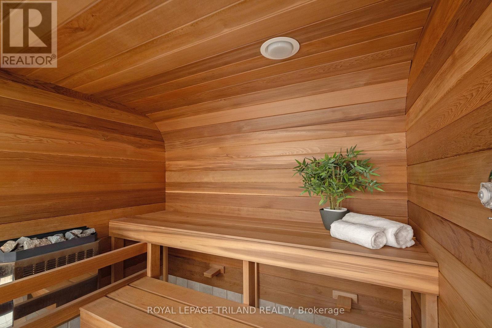 90 Longview Court, London South, Ontario  N6K 4J1 - Photo 34 - X12709802