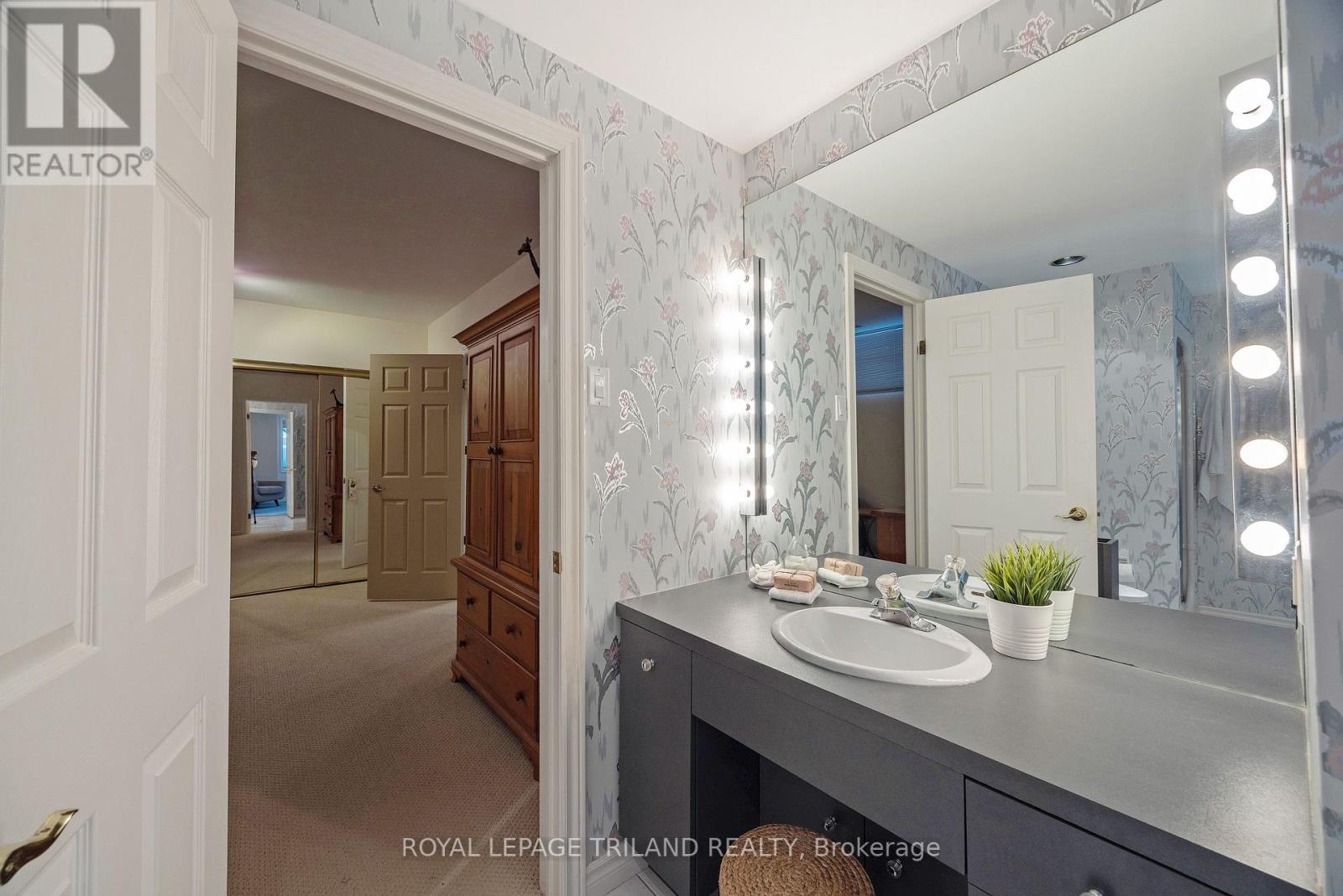 90 Longview Court, London South, Ontario  N6K 4J1 - Photo 37 - X12709802