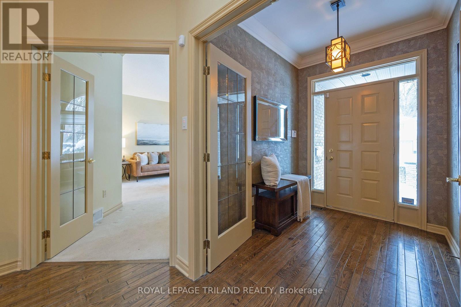 90 Longview Court, London South, Ontario  N6K 4J1 - Photo 4 - X12709802