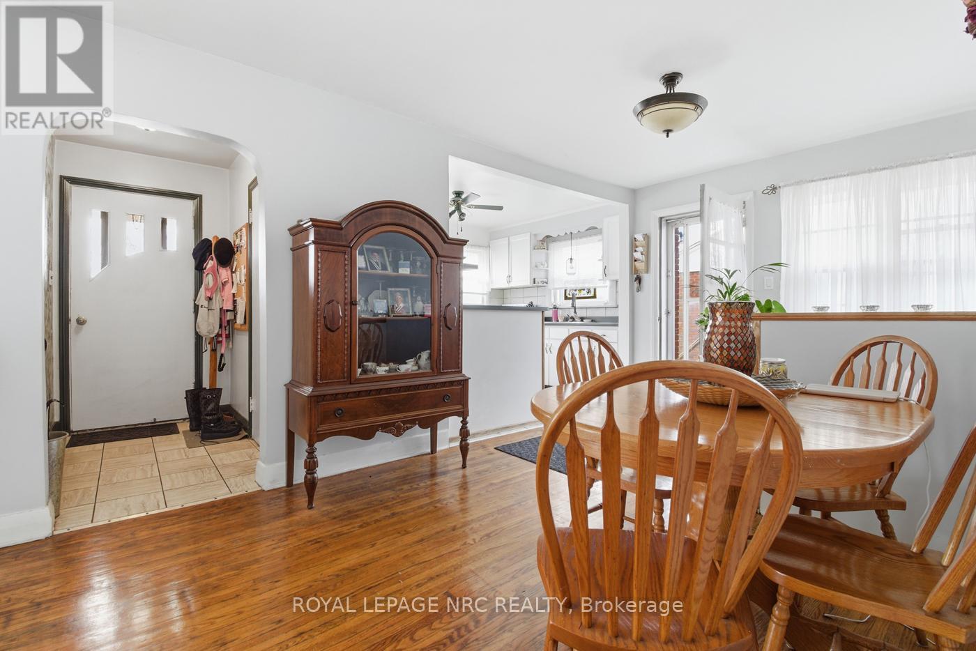 6161 Scott Street, Niagara Falls, Ontario  L2E 3B7 - Photo 11 - X12709850