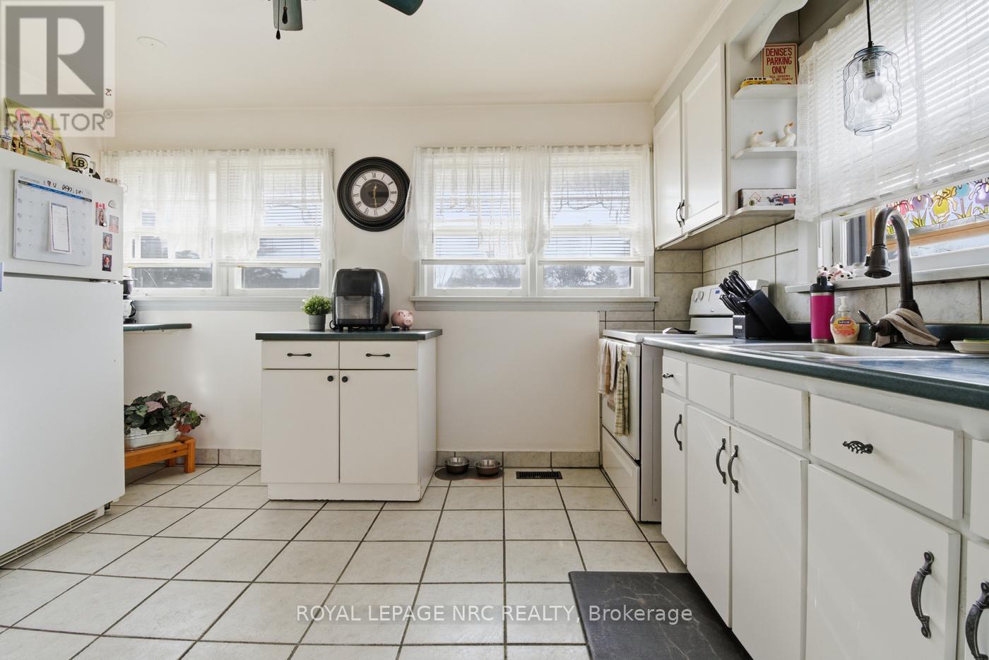 6161 Scott Street, Niagara Falls, Ontario  L2E 3B7 - Photo 16 - X12709850