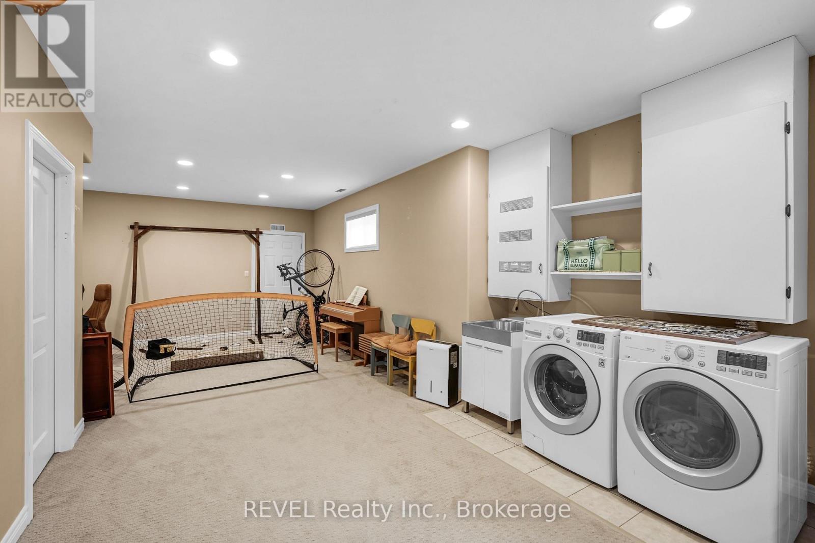 9069 Tapestry Court, Niagara Falls, Ontario  L2H 0E1 - Photo 34 - X12709868