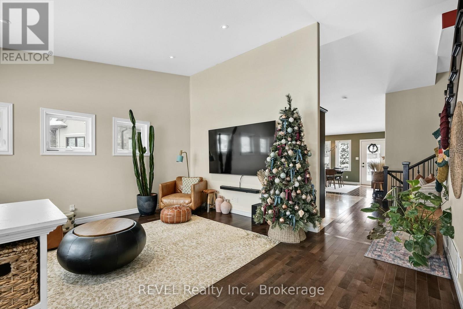 9069 Tapestry Court, Niagara Falls, Ontario  L2H 0E1 - Photo 5 - X12709868