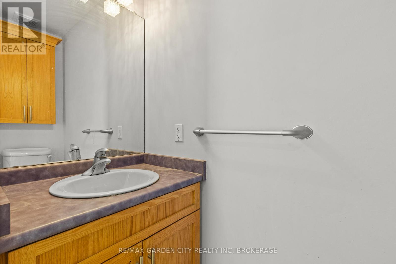 1 - 101 Moffatt Street, St. Catharines (Oakdale), Ontario  L2P 2L6 - Photo 12 - X12709894