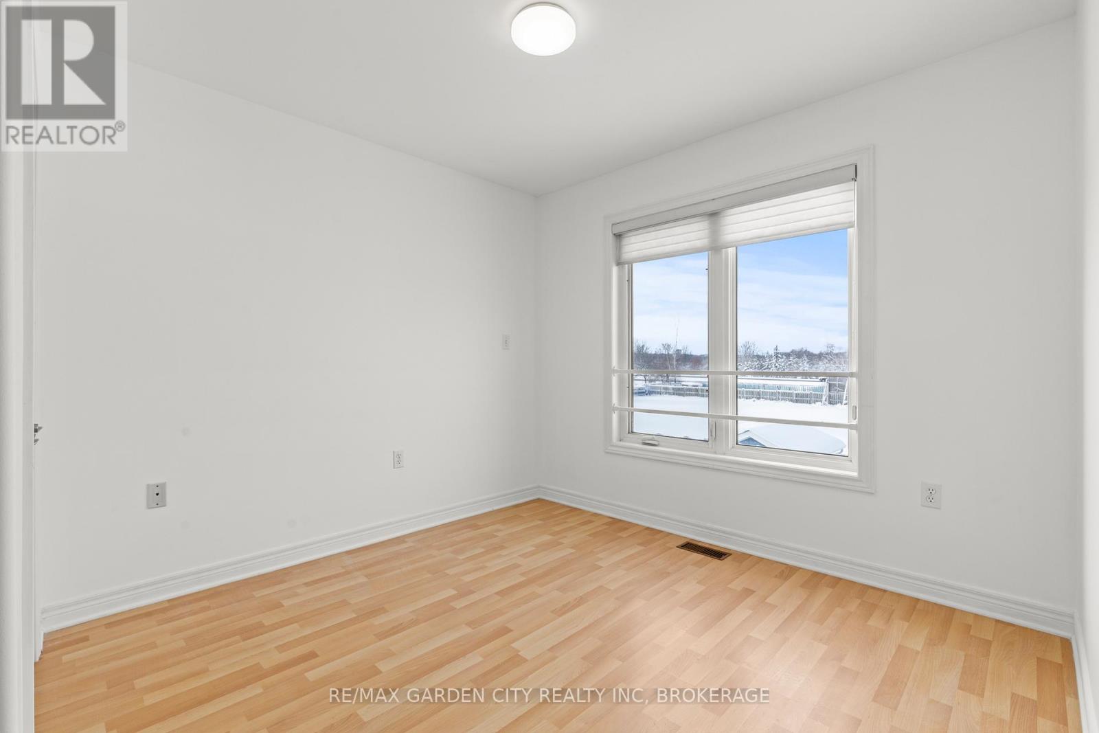 1 - 101 Moffatt Street, St. Catharines (Oakdale), Ontario  L2P 2L6 - Photo 17 - X12709894