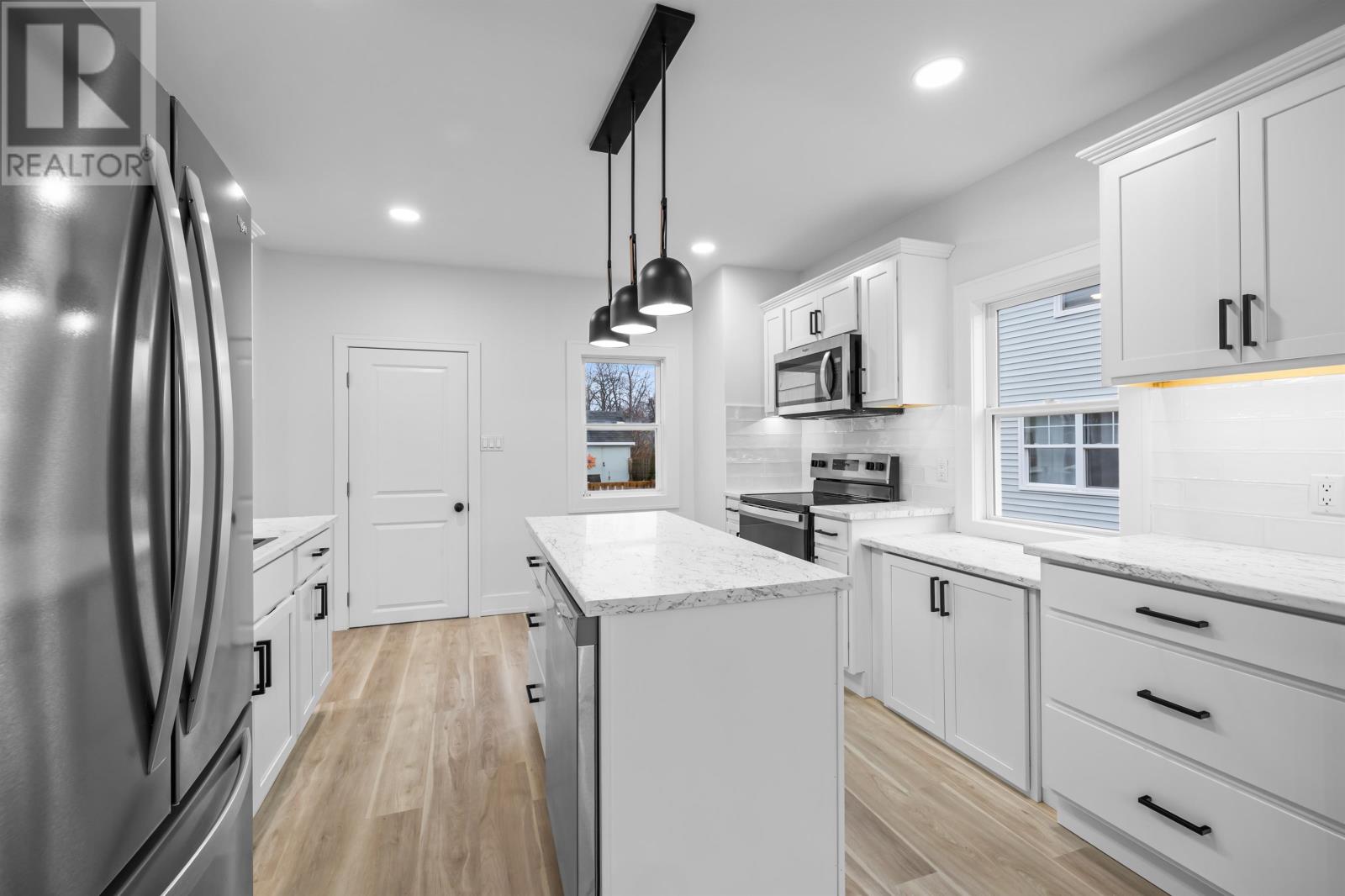 51 Spring Park Road, Charlottetown, Prince Edward Island  C1A 3X9 - Photo 7 - 202601085