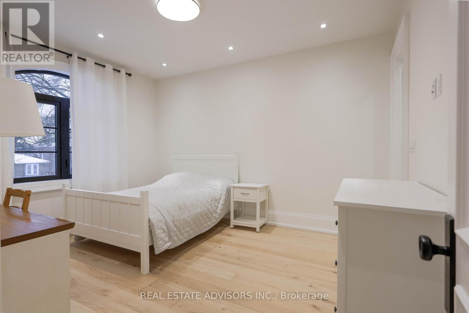 20 Arrowstook Road, Toronto, Ontario  M2K 1J9 - Photo 34 - C12669494