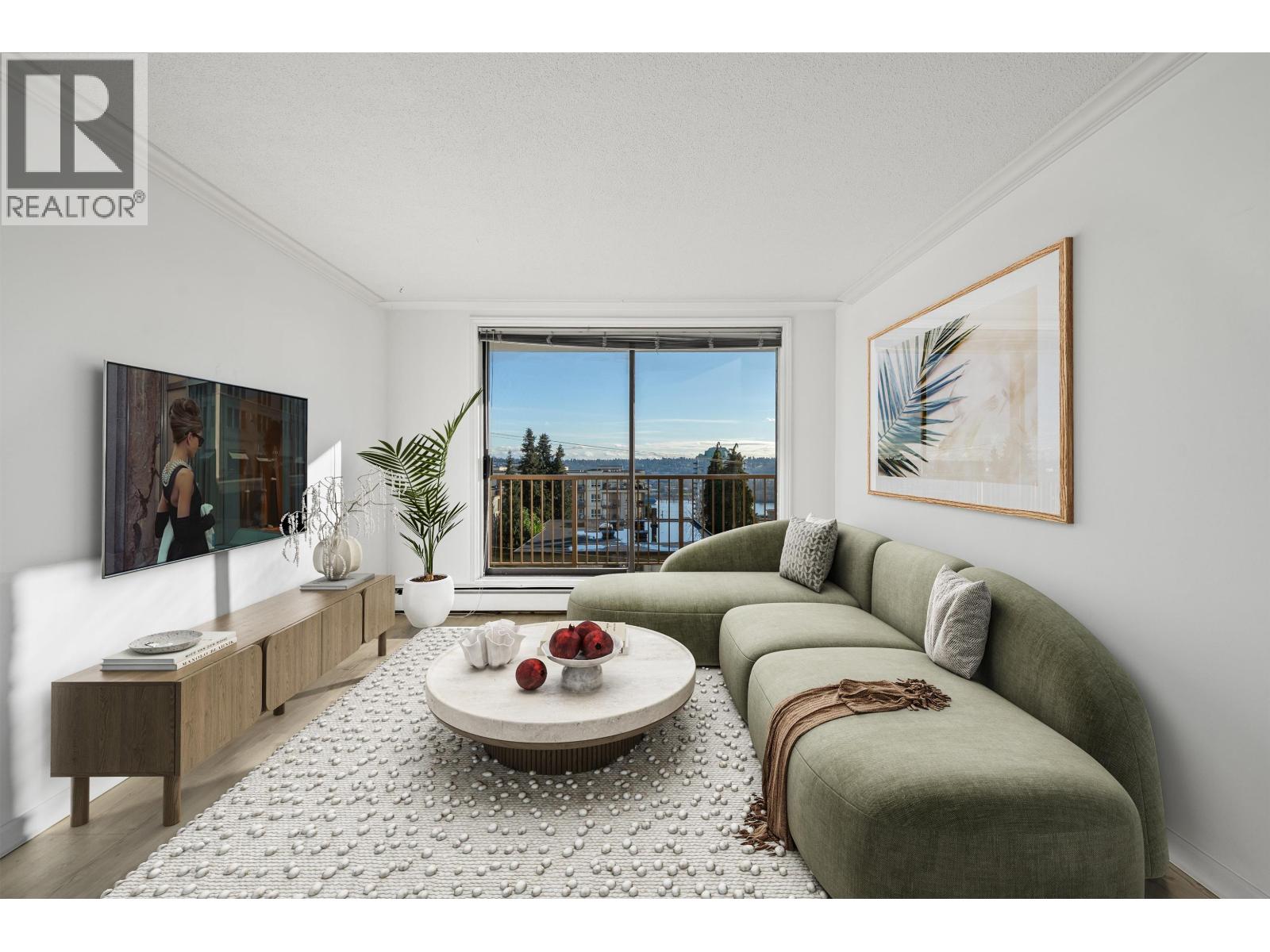 301 320 Royal Avenue, New Westminster, British Columbia  V3L 5C6 - Photo 1 - R3080579