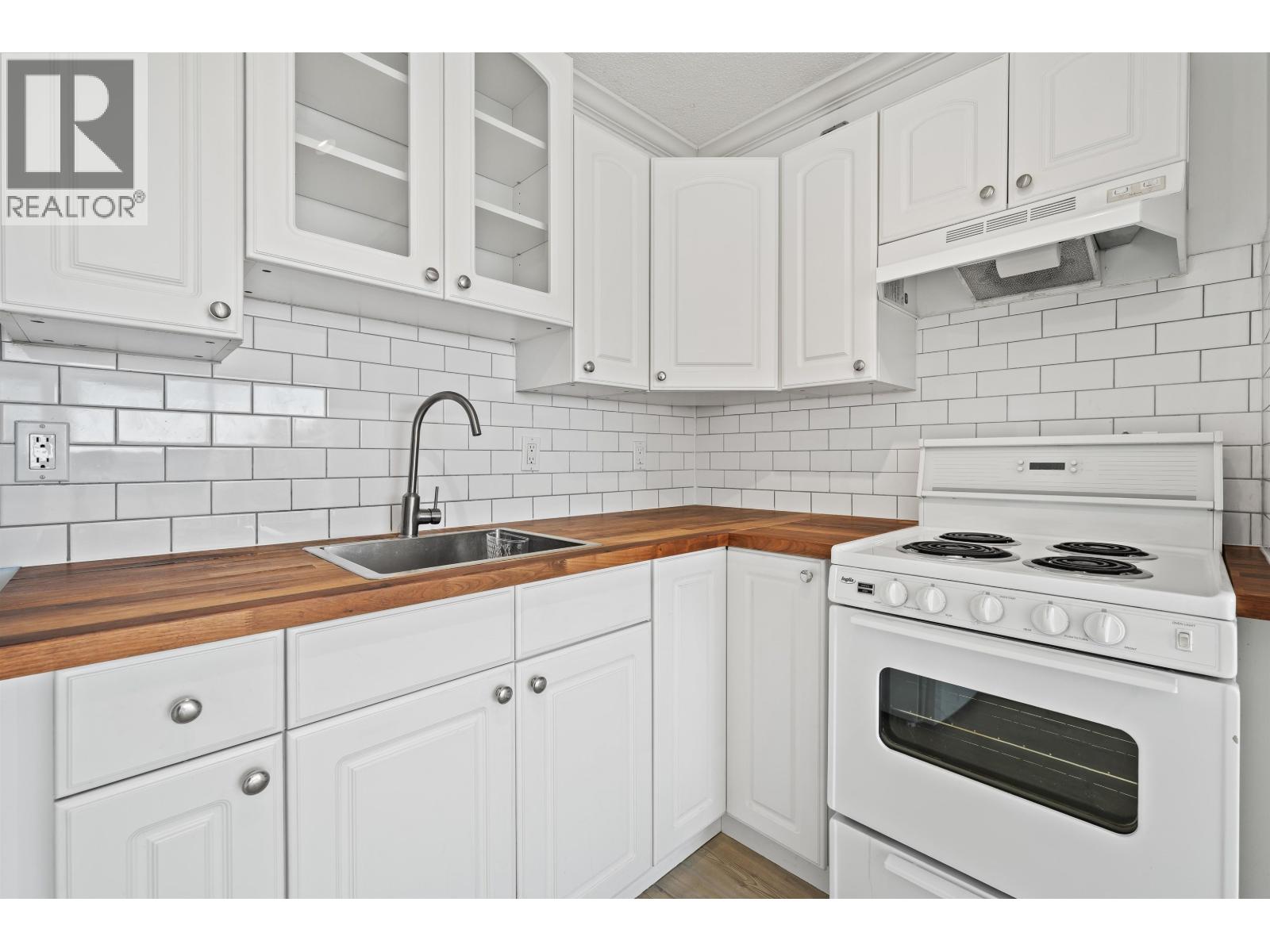 301 320 Royal Avenue, New Westminster, British Columbia  V3L 5C6 - Photo 5 - R3080579