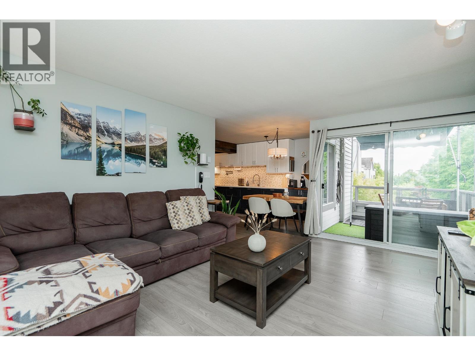 301 7465 Sandborne Avenue, Burnaby, British Columbia  V3N 4W7 - Photo 15 - R3080587