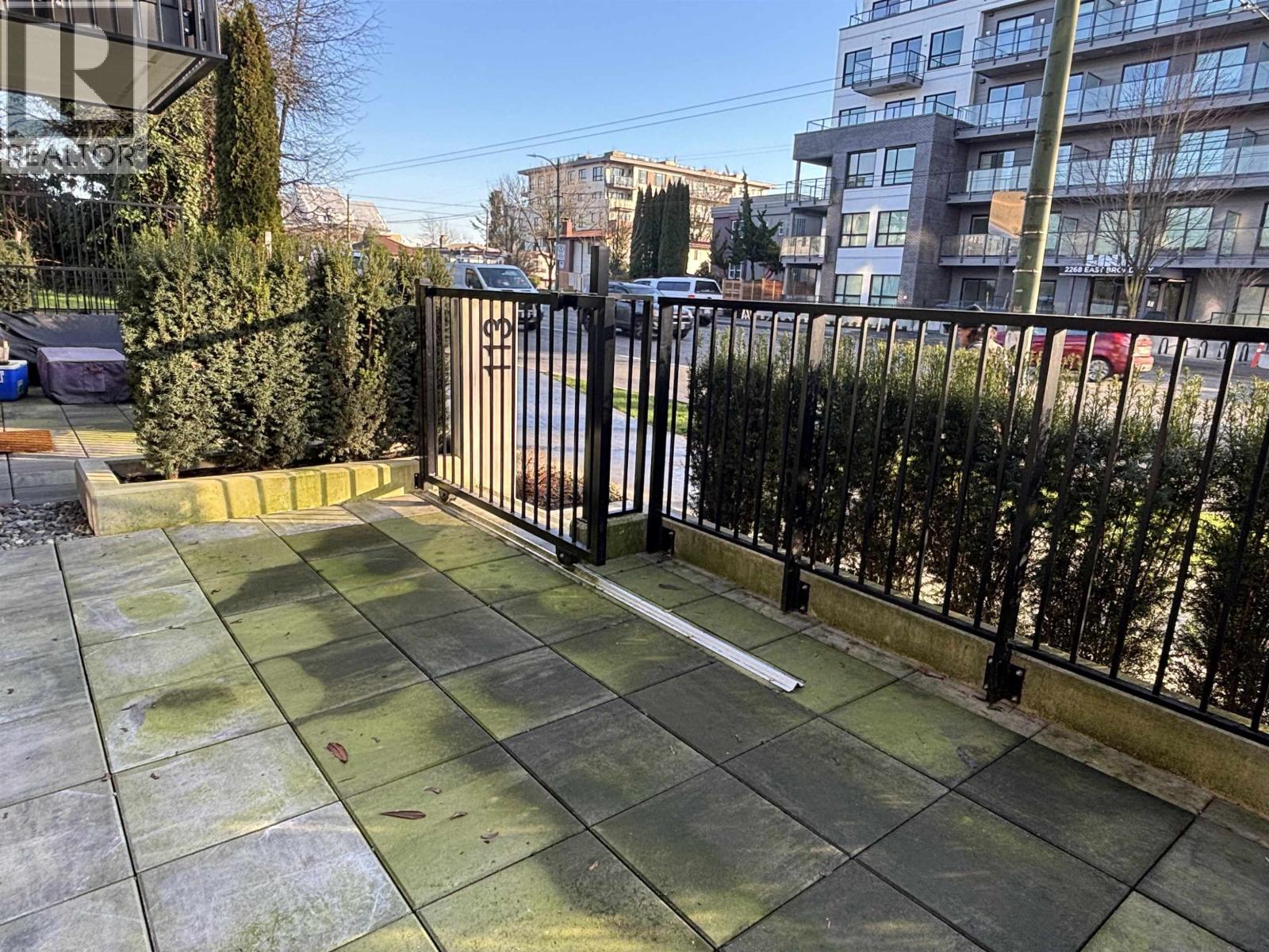 113 2235 E Broadway, Vancouver, British Columbia  V5N 0J5 - Photo 11 - R3080624