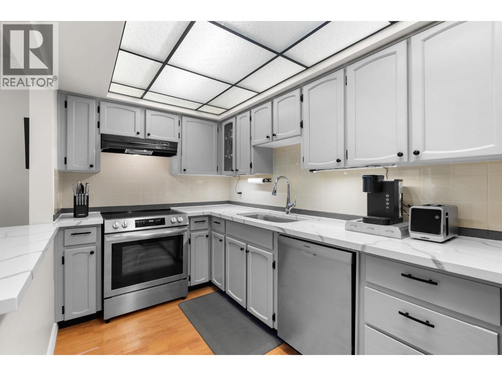 310 5335 Hastings Street, Burnaby, British Columbia  V5B 1P9 - Photo 8 - R3080634