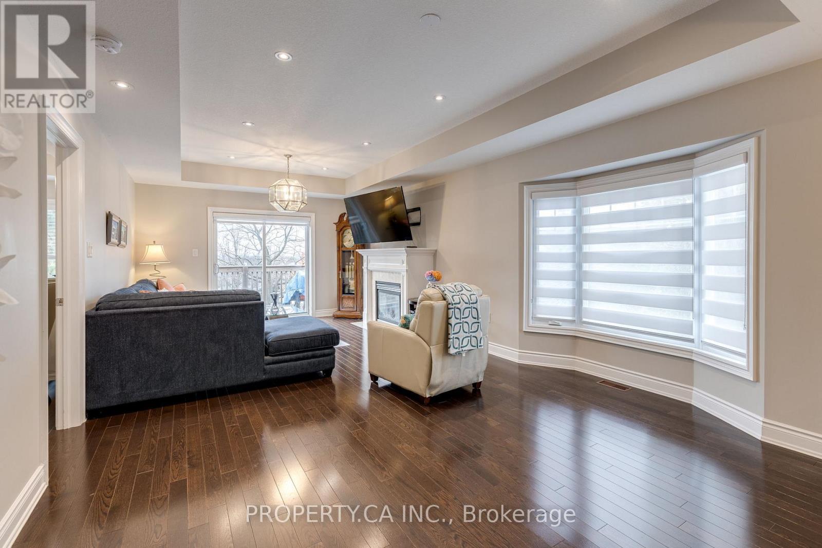 204 Ridge Way, New Tecumseth, Ontario  L9R 0K5 - Photo 11 - N12700538