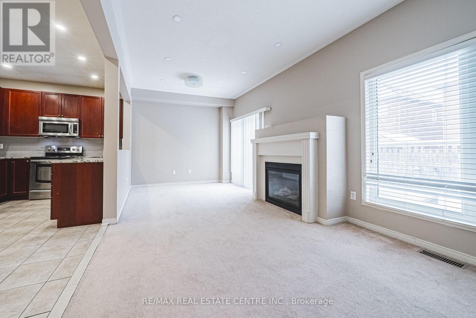 781 Shanks Heights, Milton, Ontario  L9T 7P8 - Photo 11 - W12560994