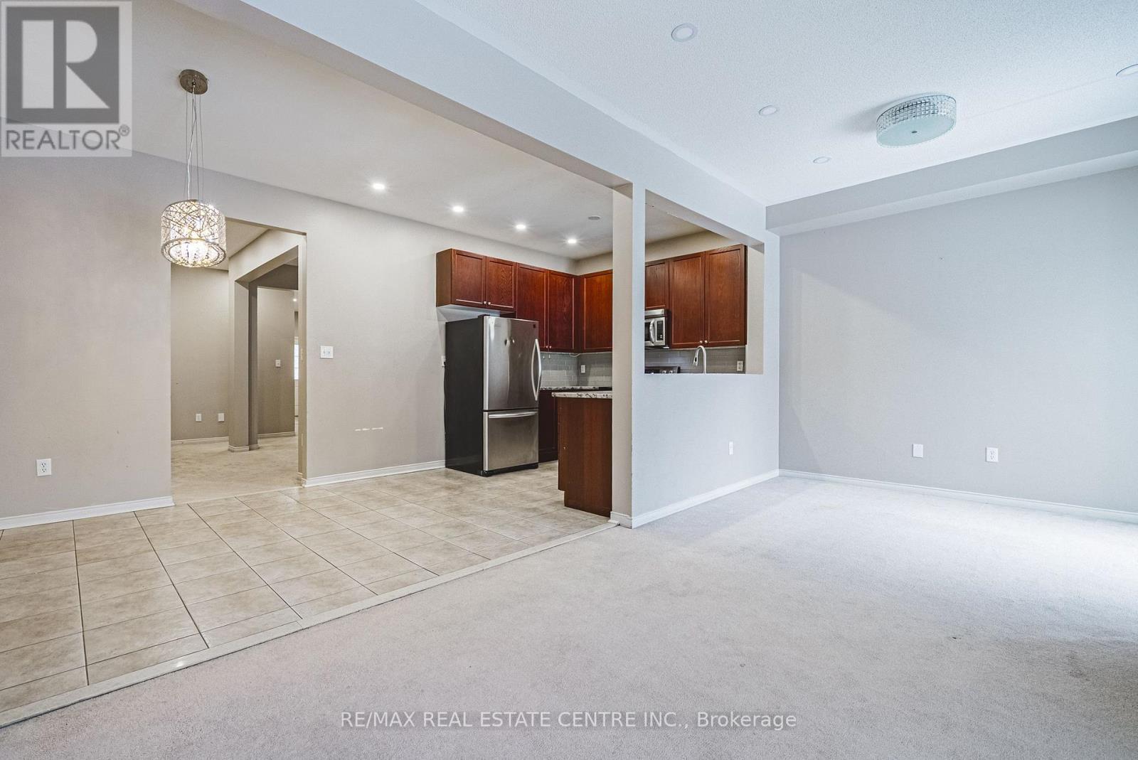 781 Shanks Heights, Milton, Ontario  L9T 7P8 - Photo 12 - W12560994