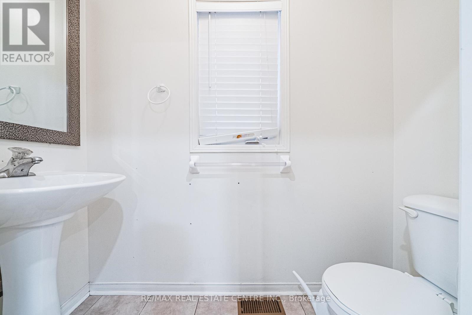 781 Shanks Heights, Milton, Ontario  L9T 7P8 - Photo 19 - W12560994