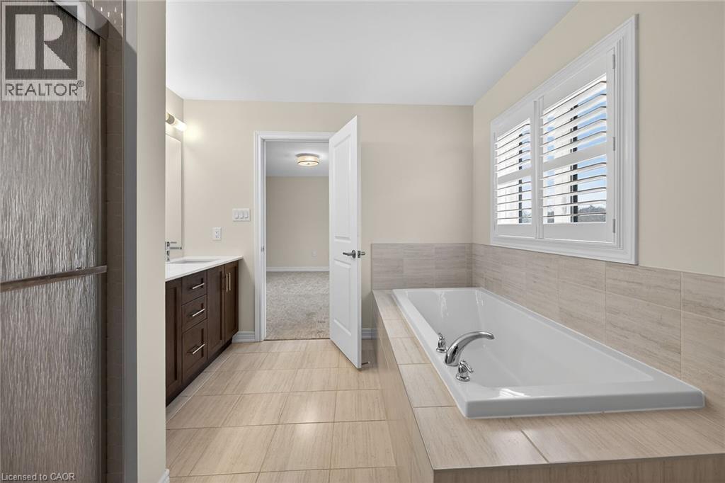 109 Blackbird Way, Hamilton, Ontario  L0R 1W0 - Photo 21 - 40795660