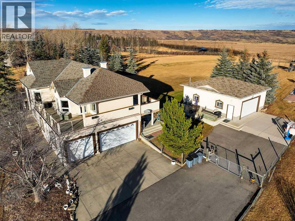 162 Country Lane Drive, Rural Rocky View County, Alberta  T3Z 1J3 - Photo 3 - A2272295