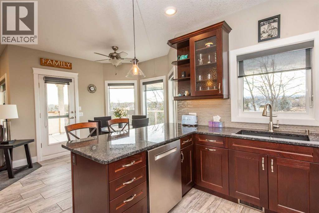 162 Country Lane Drive, Rural Rocky View County, Alberta  T3Z 1J3 - Photo 6 - A2272295