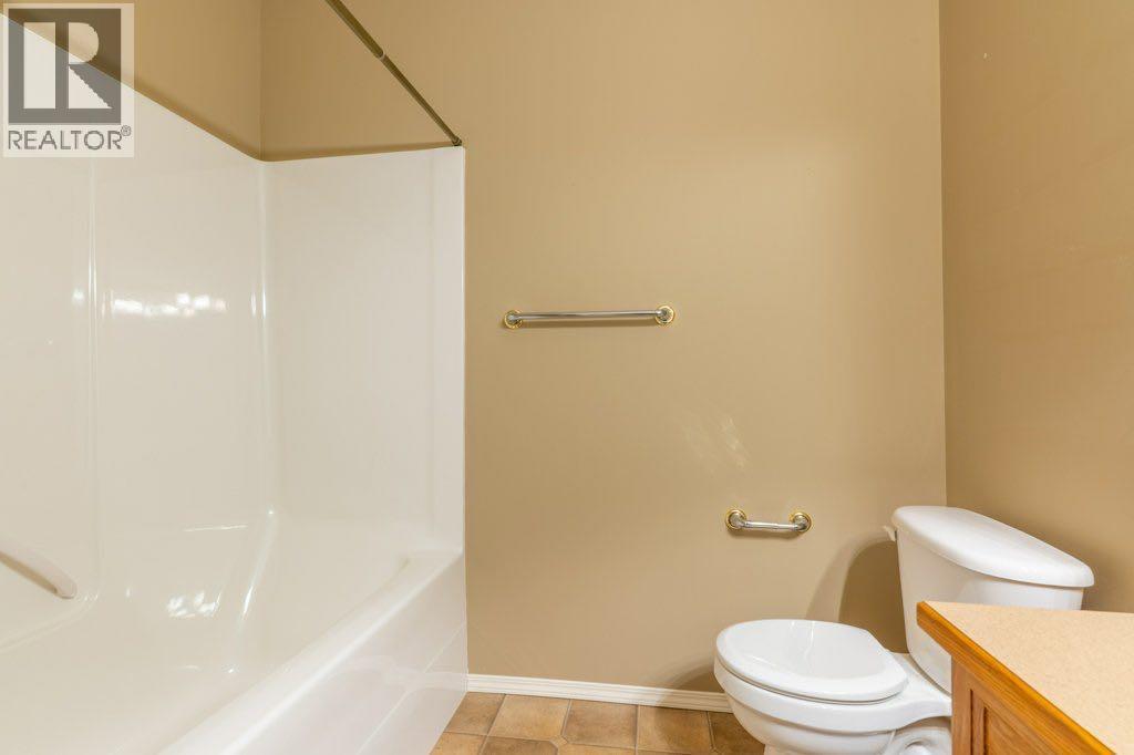 108 River Ridge Drive Nw, Medicine Hat, Alberta  T1A 8V4 - Photo 32 - A2269254