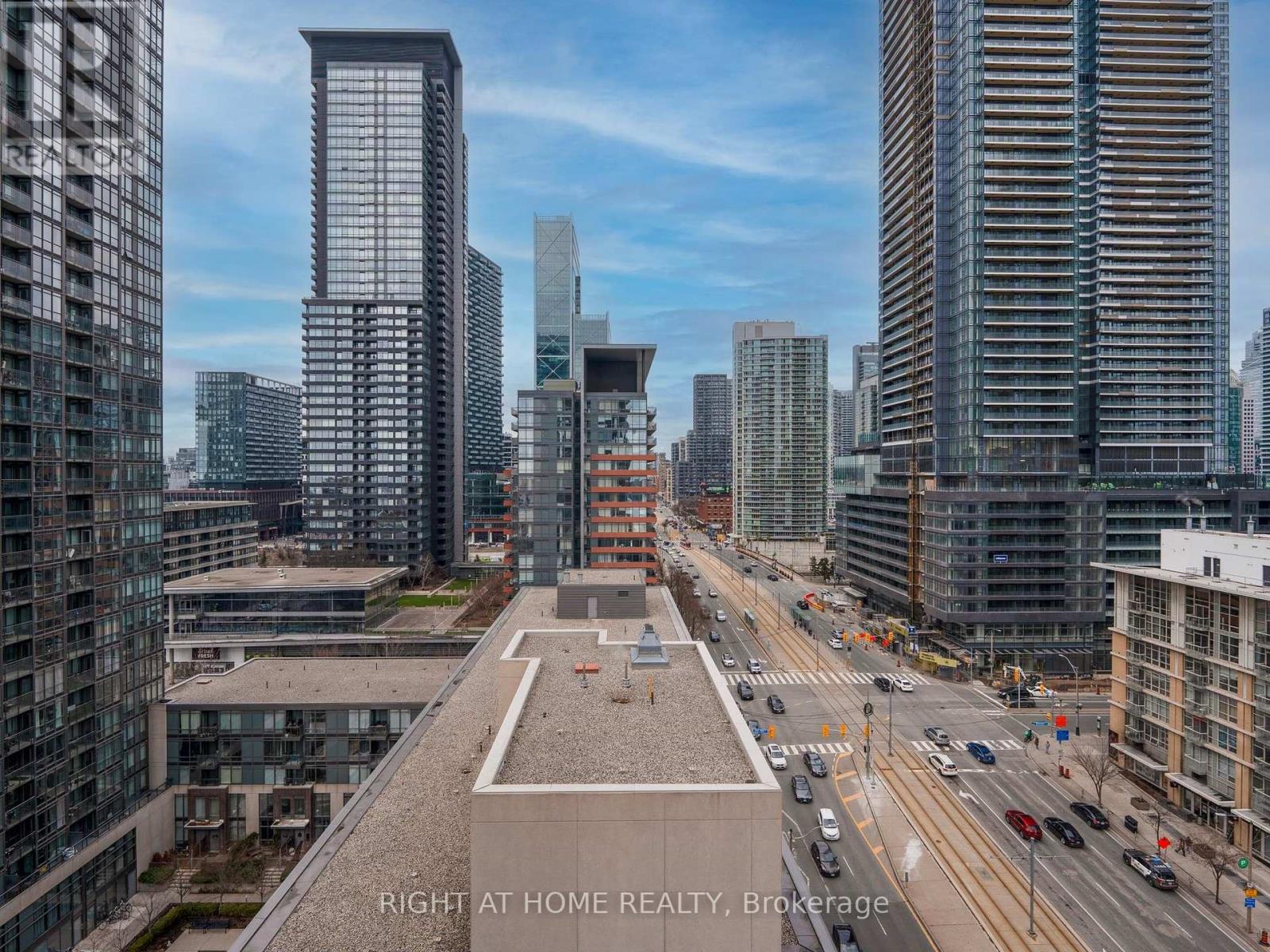 1706 - 11 Brunel Court, Toronto, Ontario  M5V 3Y3 - Photo 27 - C12709796