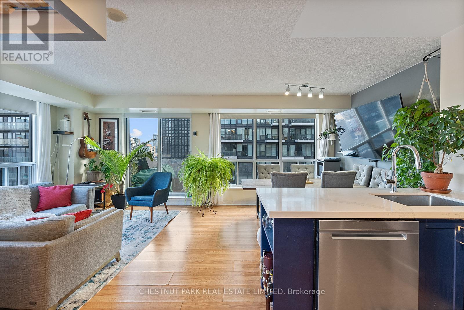 1404 - 76 Shuter Street, Toronto, Ontario  M5B 1B4 - Photo 12 - C12709870