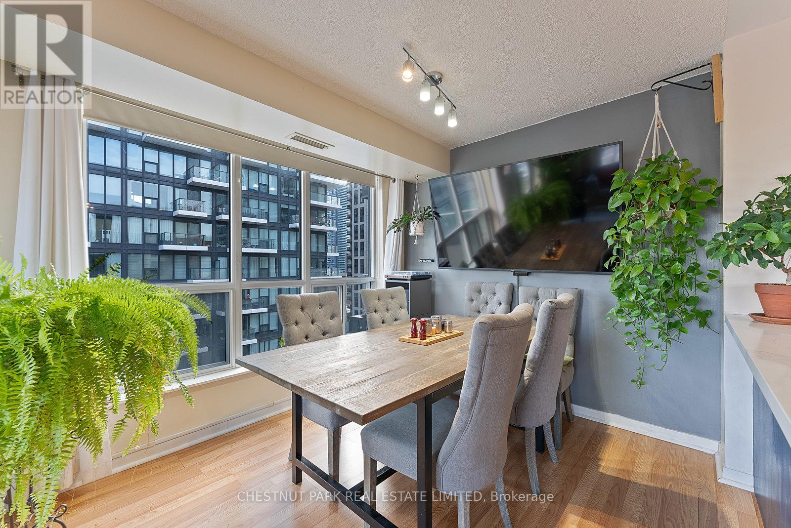 1404 - 76 Shuter Street, Toronto, Ontario  M5B 1B4 - Photo 20 - C12709870