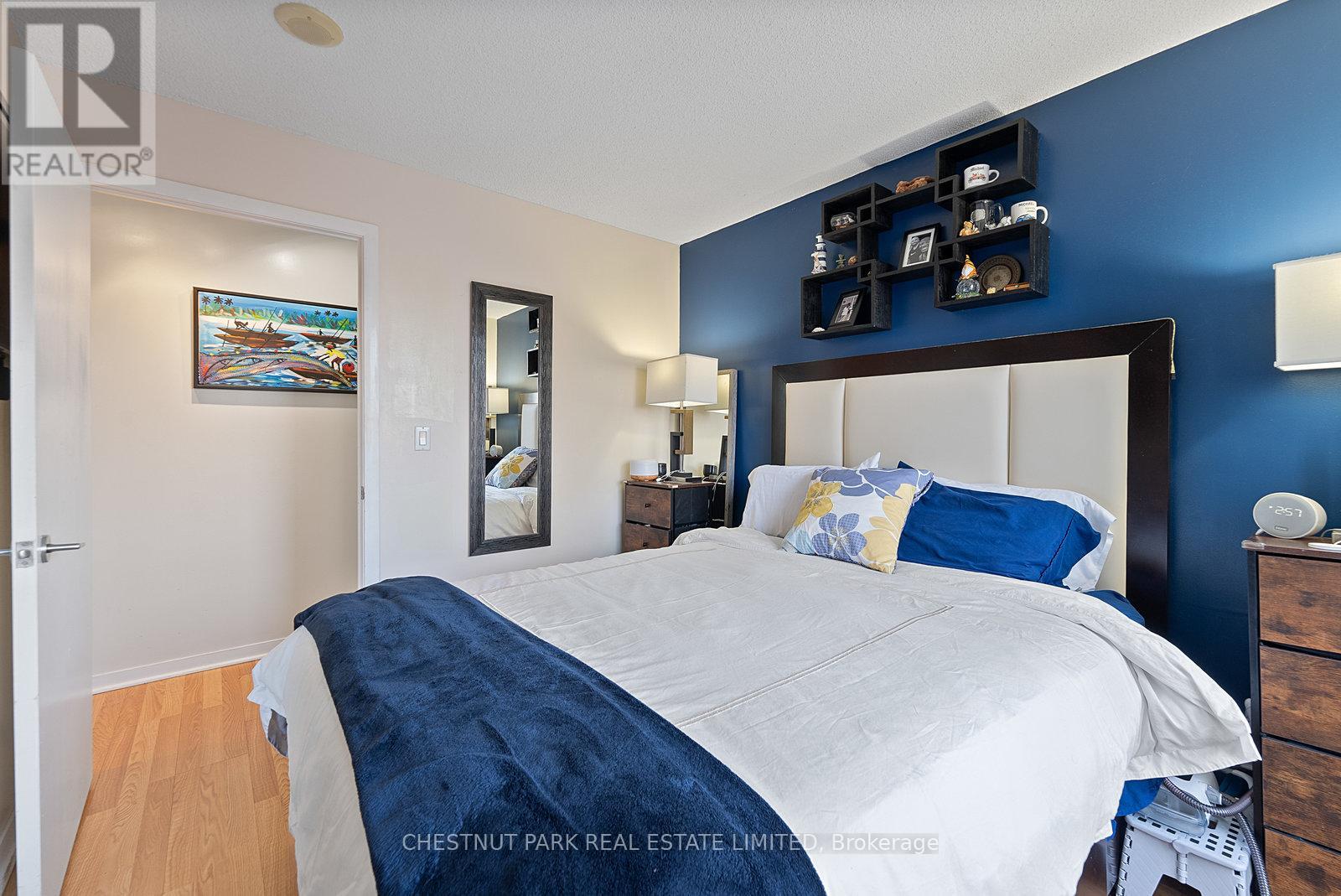 1404 - 76 Shuter Street, Toronto, Ontario  M5B 1B4 - Photo 24 - C12709870