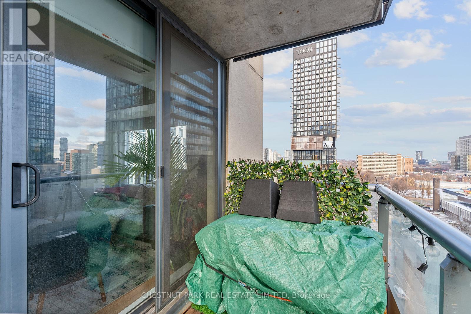 1404 - 76 Shuter Street, Toronto, Ontario  M5B 1B4 - Photo 30 - C12709870