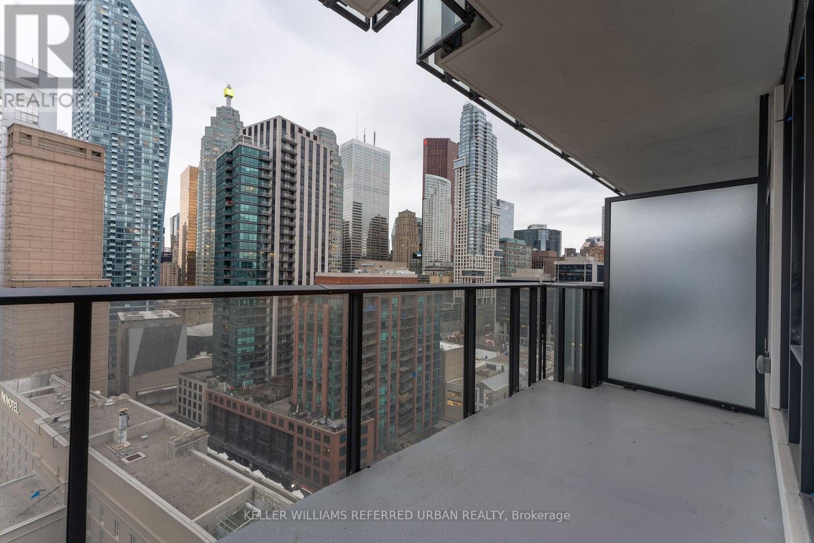 1705 - 2a Church Street, Toronto, Ontario  M5E 0E1 - Photo 8 - C12709884