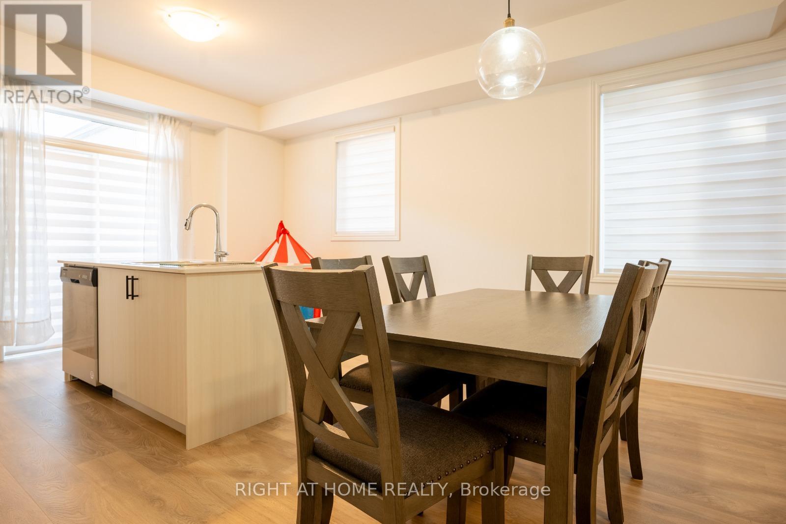 777 Eddystone Path, Oshawa, Ontario  L1H 0A7 - Photo 2 - E12709820