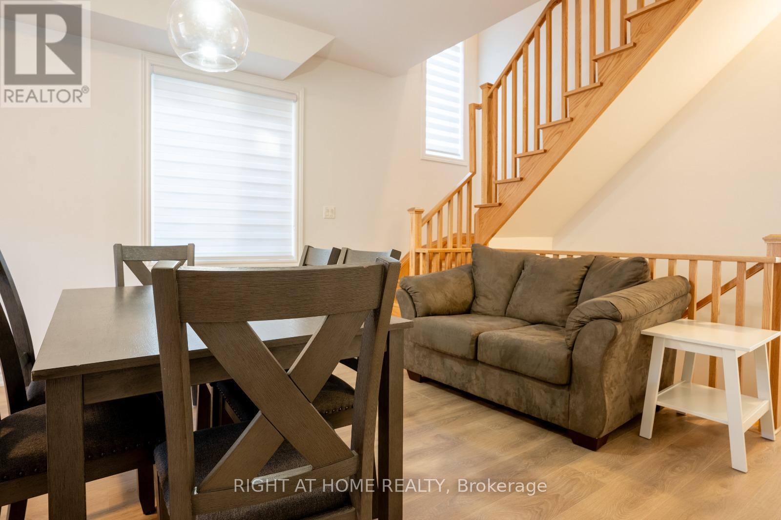 777 Eddystone Path, Oshawa, Ontario  L1H 0A7 - Photo 5 - E12709820